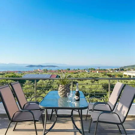 Eleonas Holiday home *